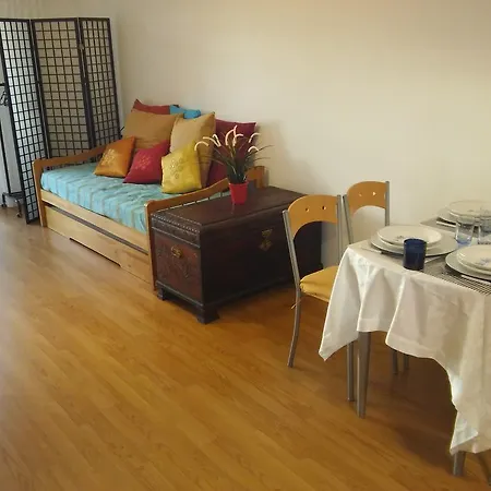 Zen Newton Apartment