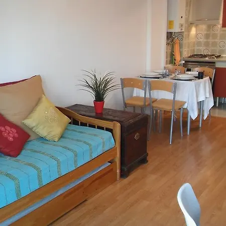 Zen Newton Apartment