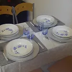 禅牛顿公寓 *